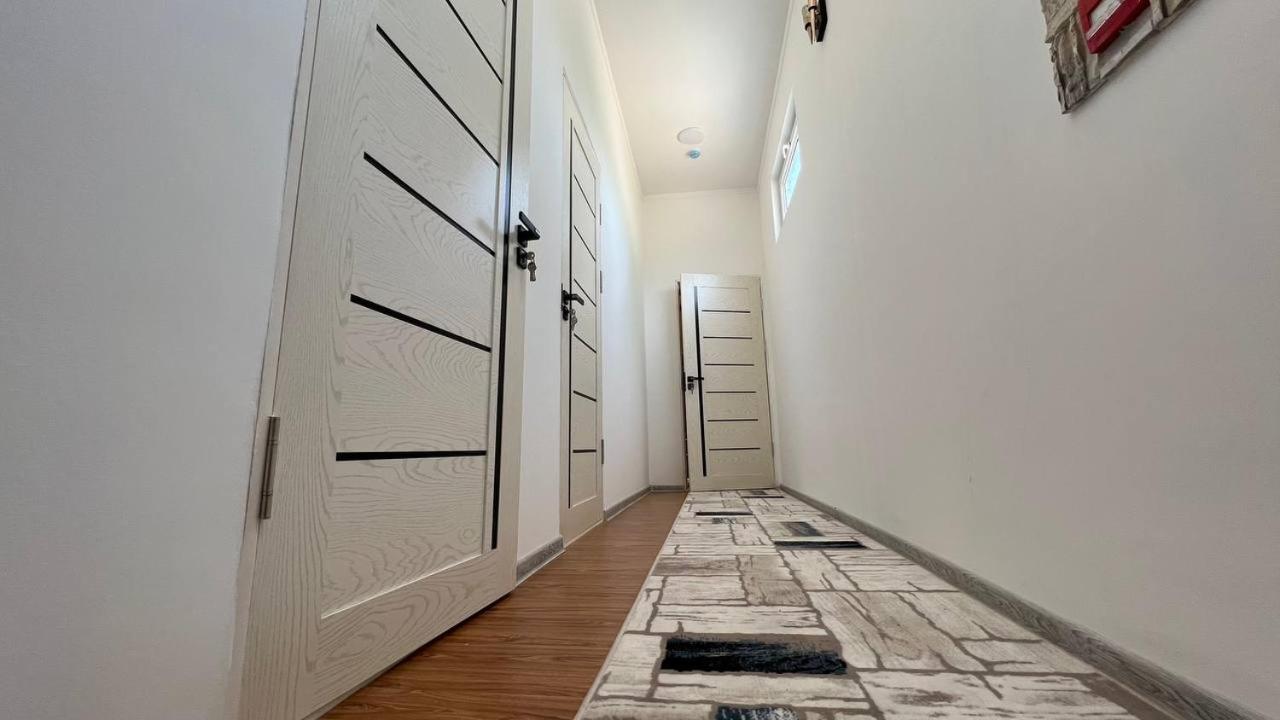 Hostel L&K Tashkent Ngoại thất bức ảnh