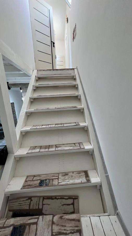 Hostel L&K Tashkent Ngoại thất bức ảnh